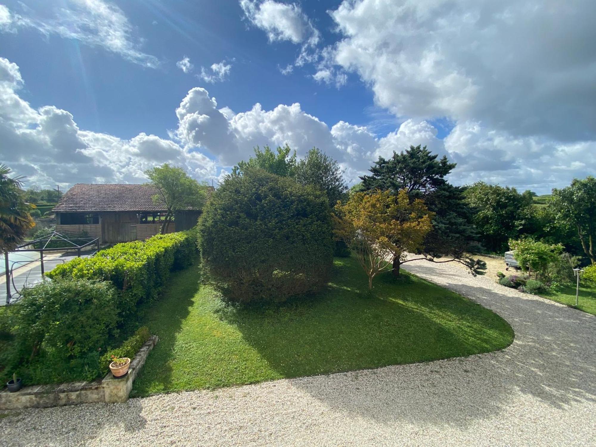 Domaine De La Perthuiserie Saint-Porchaire Exteriör bild